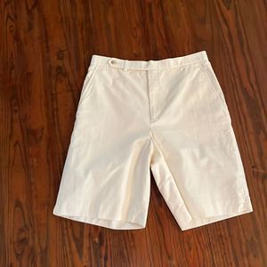 Ralph Lauren Golf shorts Size 6. Fully lined.